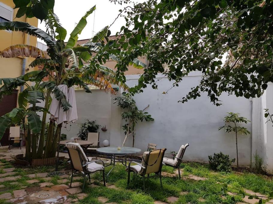 Appartamento Precioso Con A/a En Ruzafa Con Terracita Privada Y Acceso A Un Jardin, 2-3 Personas