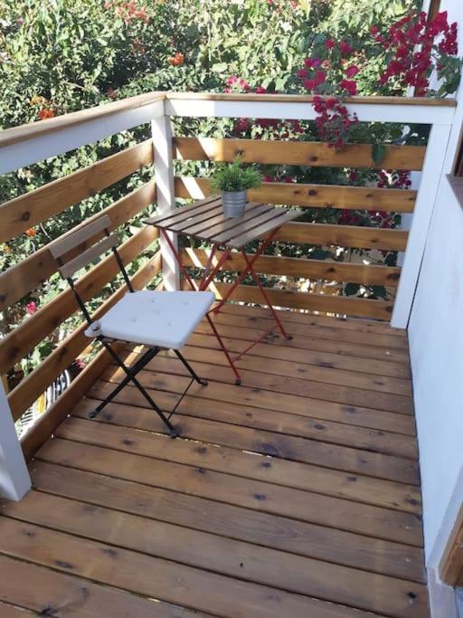 Precioso Con A/a En Ruzafa Con Terracita Privada Y Acceso A Un Jardin, 2-3 Personas Valenza